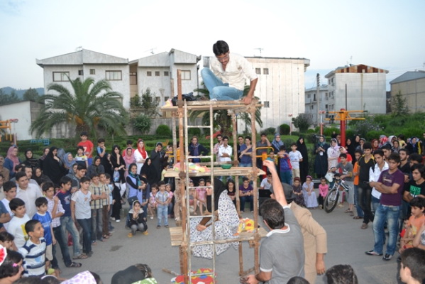 چهارمين روز جشنواره تئاتر خياباني شهروند لاهيجان